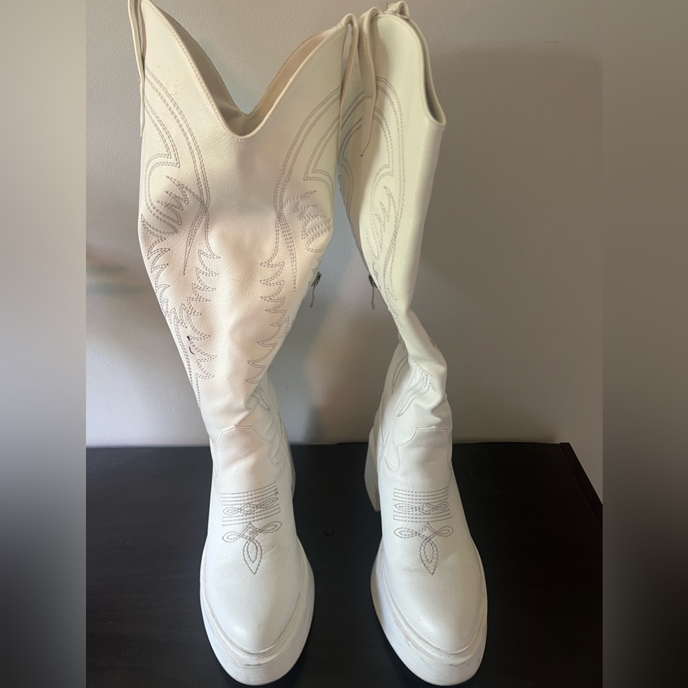 White Leather Womens Size8 Cowboy Boots